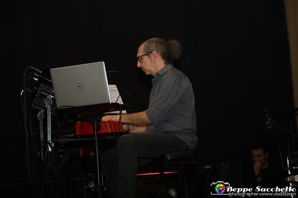VBS_10050 - Concerto Marco Soria  'Amemanera Musica dalle radici'.jpg
